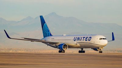 United said it set a record for business travel ticket revenue during the week ending Oct. 5.