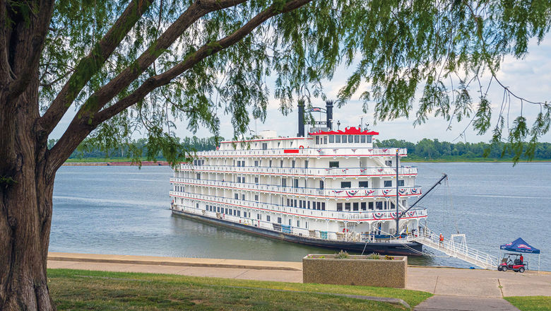 The Memphis-New Orleans cruise will be on the American Splendor paddlewheeler.