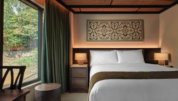 Single cabin on A&K's Pure Amazon