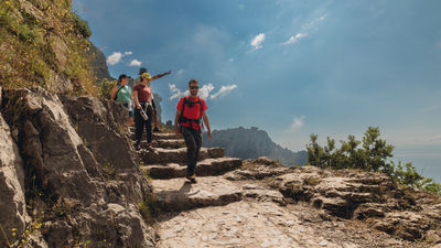 Outdoor retailers collaborate with tour operators