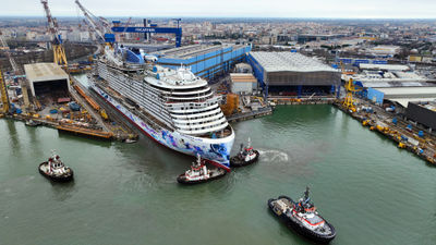 The Norwegian Luna is under construction at the Fincantieri shipyard in Marghera, Italy.