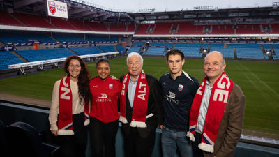 Viking is the main sponsor for the Norway's National Team Academy. At center is Viking CEO Torstein Hagen.