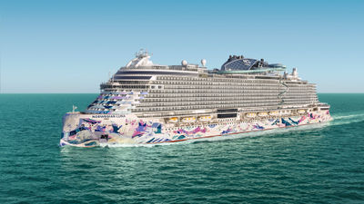 The 3,565-passenger Norwegian Luna is now in service.