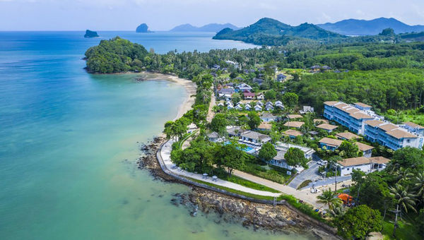 Cape Kudu's beaches change with the tide.