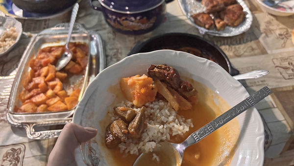 The main course of the Nubian meal included rice, chicken and vegetables. The main course of the Nubian meal included rice, chicken and vegetables.