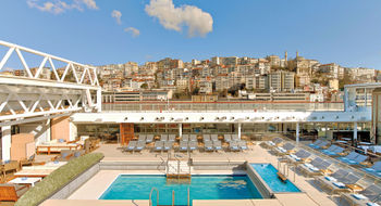 The main pool on the Viking Vesta.