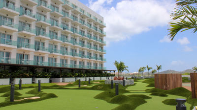 The entertainment deck features miniature golf, rock climbing and multisport simulators.