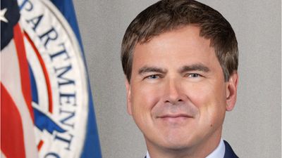 David Cummins has been sworn in as the TSA's eighth administrator.