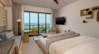 Grand Hyatt Cancun Beach Resort accommodations will have terraces with ocean or marina views.