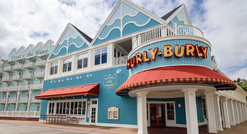 Hurly-Burly takes over the space formerly occupied by dueling piano bar Jellyrolls.