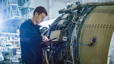 United Airlines has launched an in-house aircraft technician apprenticeship program as it readies for an influx of new aircraft.
