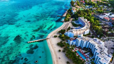 The U.S. continues to encourage American travelers to buy travel insurance before visiting Jamaica.