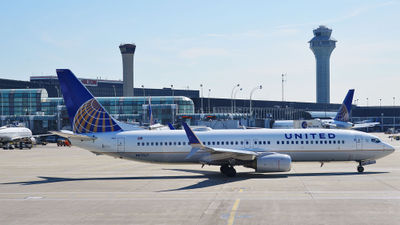 A United jet at O'Hare, where capacity limits may be instated this summer.