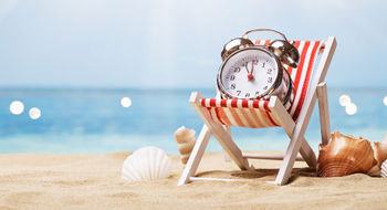 Travel advisors say that clients are sometimes booking with less than a month before departure.