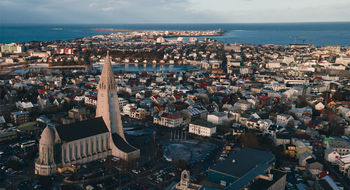 Icelandair says up to 25% of passengers connecting between the U.S. and Europe do a free stopover in Reykjavik.