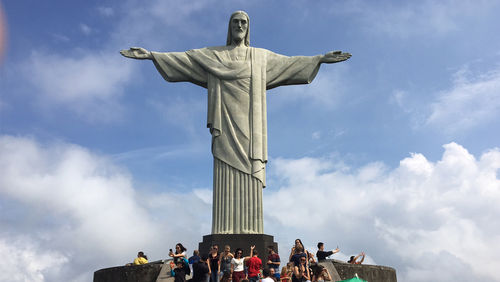 Dispatch, Rio: Fast-paced and hair-raising