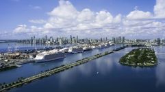 Download and Share: Pre- and Post-Cruise Experiences in Florida