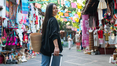 A New Era of Experiential Travel: Curating Hyper-Local Itineraries