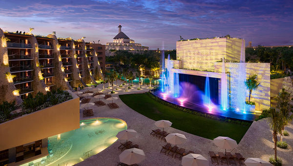 Sizzling Summer Sales: How to Boost Bookings and Unlock Demand