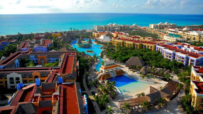 IBEROSTAR Hotels & Resorts Cater to Multigen Groups