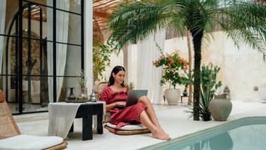How Travel Advisors Can Balance High-Touch Service with Streamlined Technology