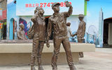 A Ximending statue pays tribute to a common Taipei pastime.