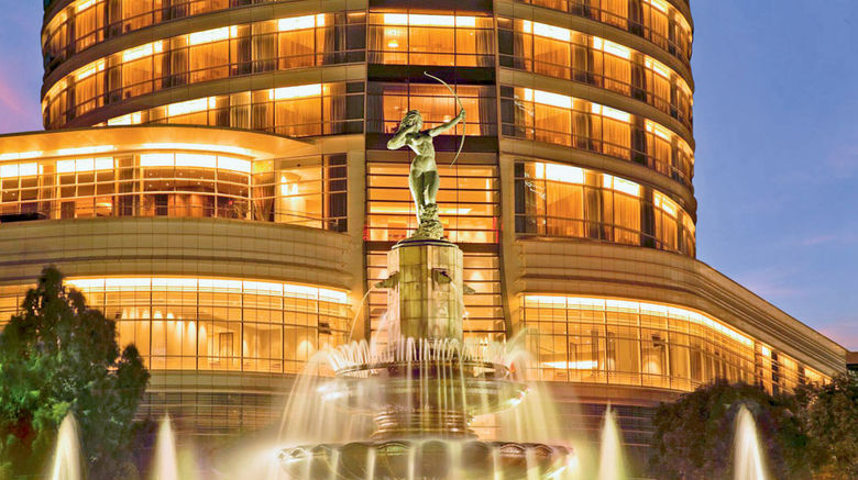 Diana the Huntress, the famous bronze statue modeled after the Roman goddess by the same name, is framed by the St. Regis Mexico City. When curvaceous Diana was first unveiled in 1942, prudish elements in Mexico City insisted that the sculptor dress her in a metal miniskirt and bronze bra. The clothing was removed in 1967 when Diana and her fountain were moved due to the 1968 Olympics; in 1992, Diana was relocated to her original site where she stands today.