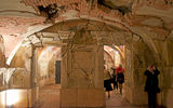 In this hidden grotto, cracked walls and a broken ceiling intentionally carved this way give the effect of the room being perilously close to caving in.
