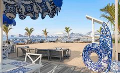 At Gurney's, Montauk, guests can luxuriate by the ocean in a variety of social settings.