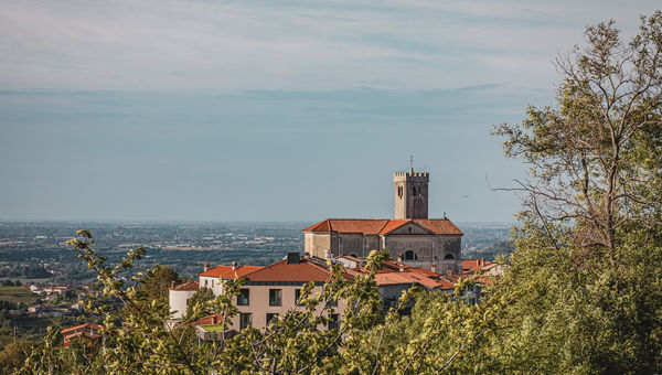 Brda is known as Slovenia's "Tuscany." Brda is known as Slovenia's "Tuscany."