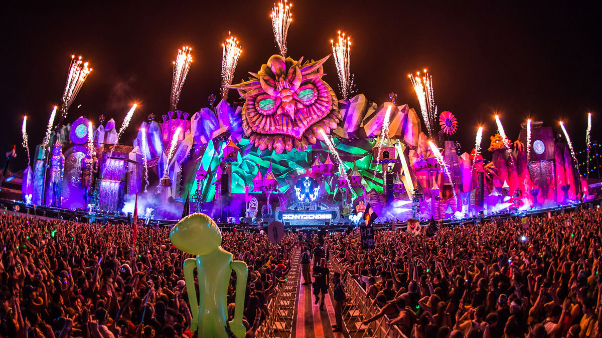 Electric Daisy Carnival grows beyond the Speedway: Travel Weekly