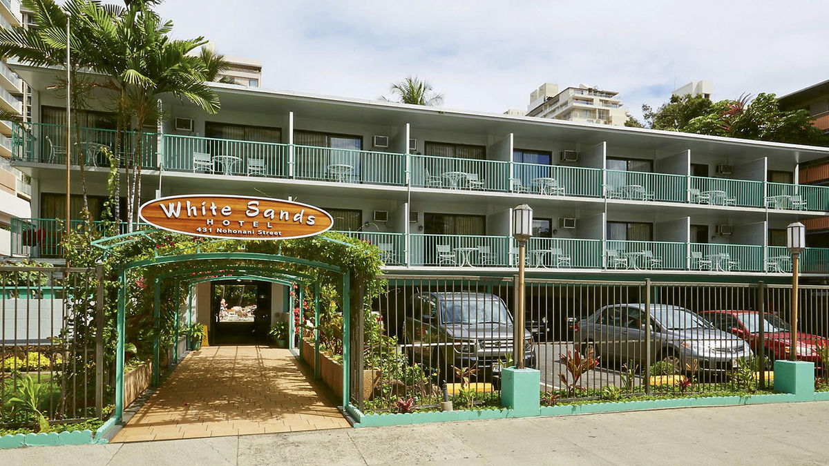 White Sands refurb aiming for retro appeal Travel Weekly