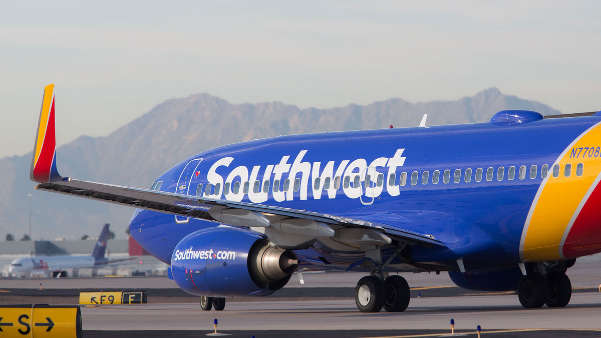 Aircraft delivery delays will cause Southwest to cut fall schedule thumbnail