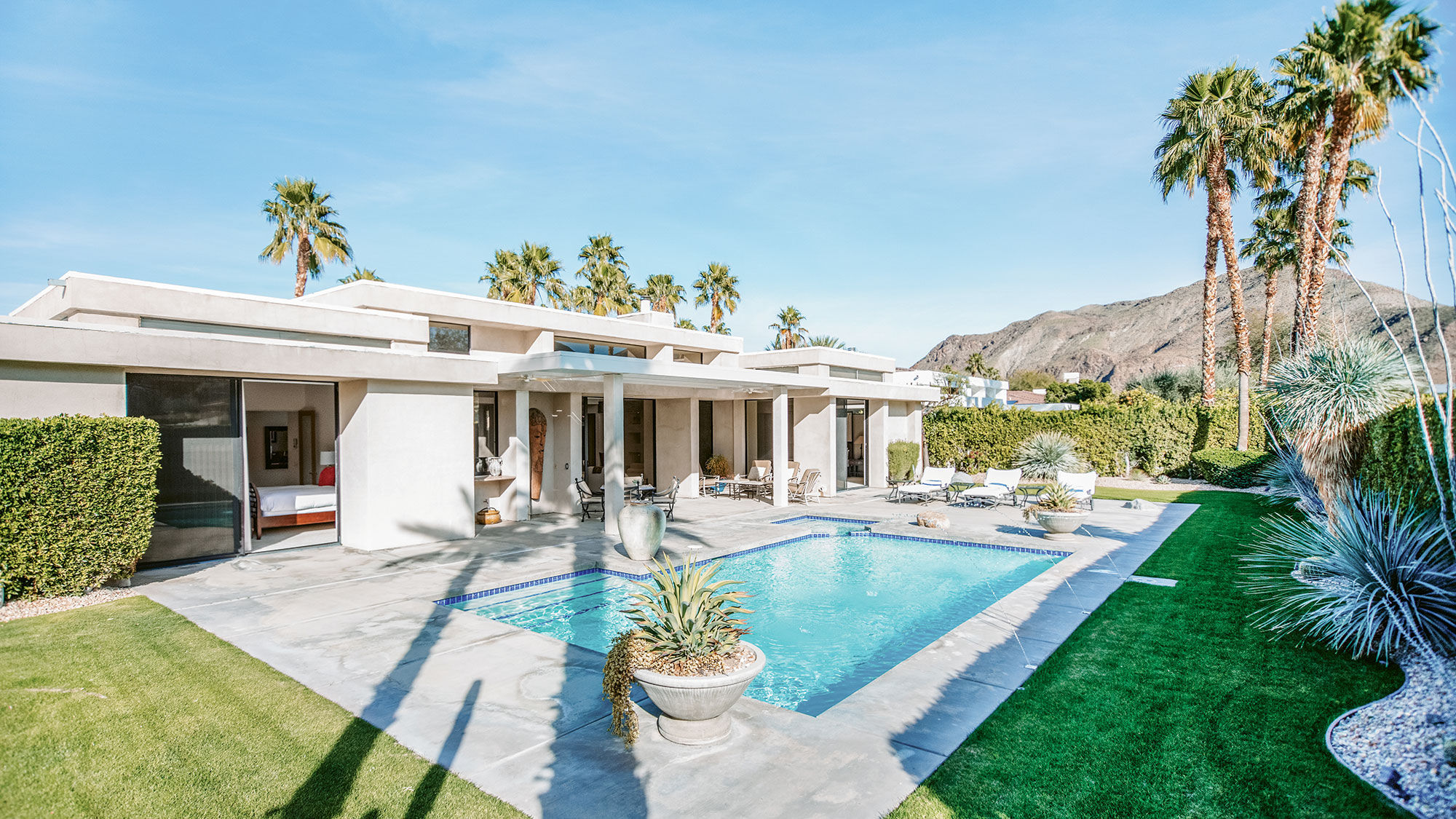 Villas of Distinction provides incentives to book now for the holidays: Travel Weekly - Vimarsana News