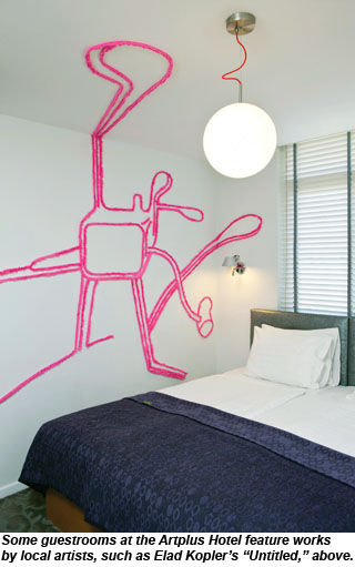 Artplus Hotel guestroom