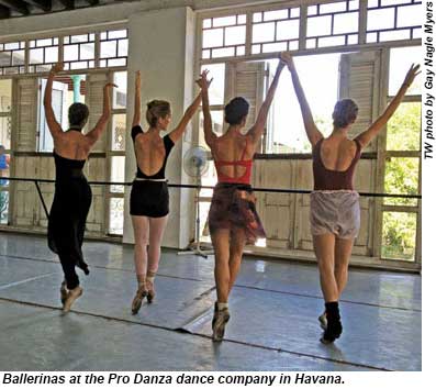 Ballerinas at the Pro Danza dance company in Havana.