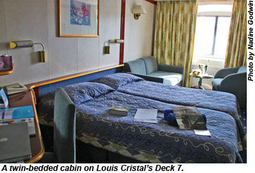 Louis Cristal twin cabin
