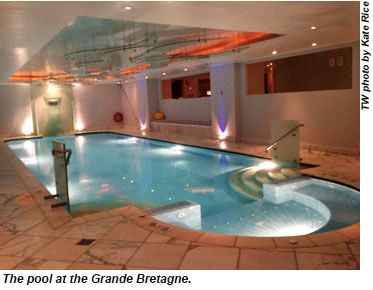 Athens-Grand Bretagne pool