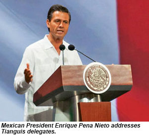 Mexican President Enrique Pena Nieto addresses Tianguis delegates.