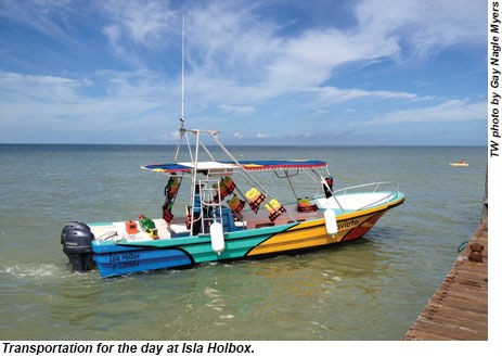 IslaHolbox-FishingBoat-GNM