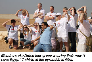 Dutch tourists at pyramids