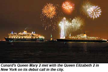Cunard Queen Mary 2 and Queen Elizabeth 2 in NYC