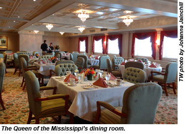 Queen Mississippi dining room