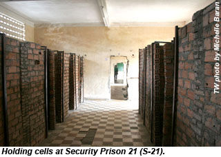 Cambodia-S21prisoncells-mb