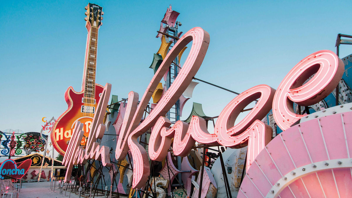 Landmark sign, Las Vegas, This sign, curated by the Neon Mu…