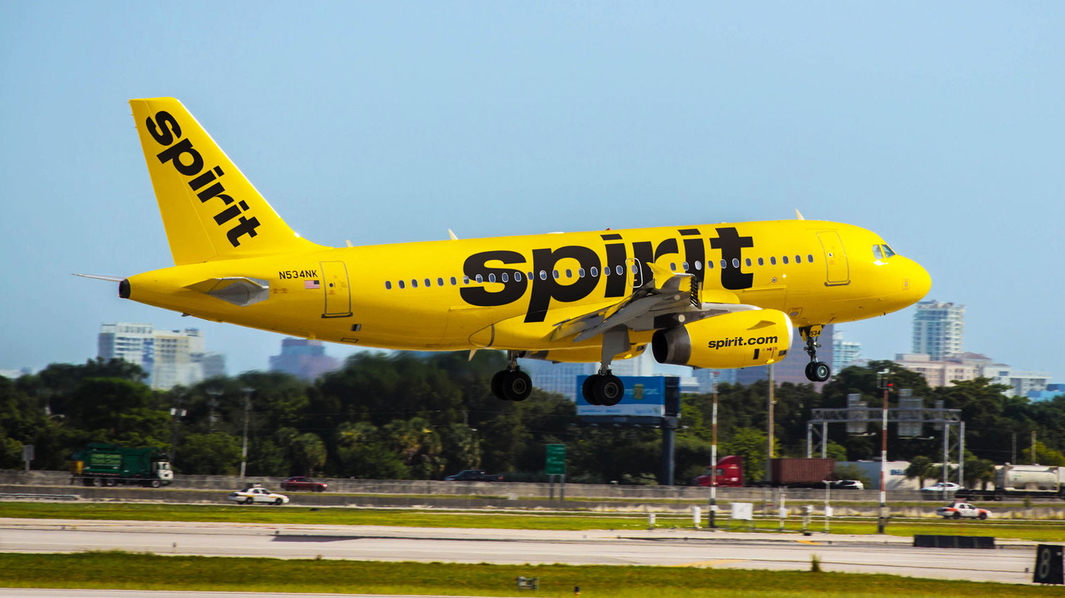 Spirit to reduce flight schedule in a bid to improve reliability: Travel Weekly