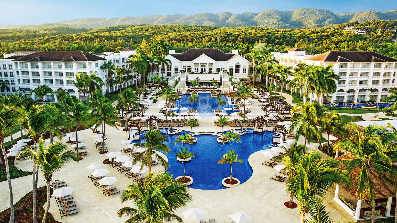 Hyatt groups all-inclusive resorts in new Inclusive Collection: Travel Weekly