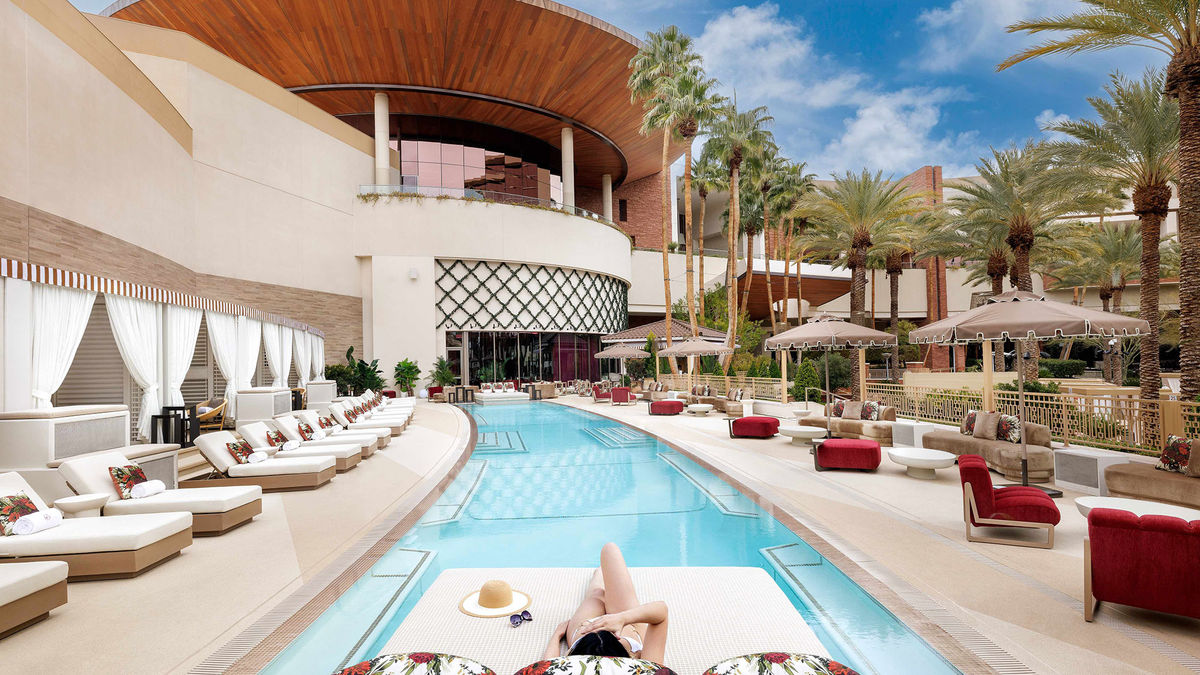 Las Vegas Cabanas - MGM Resorts International