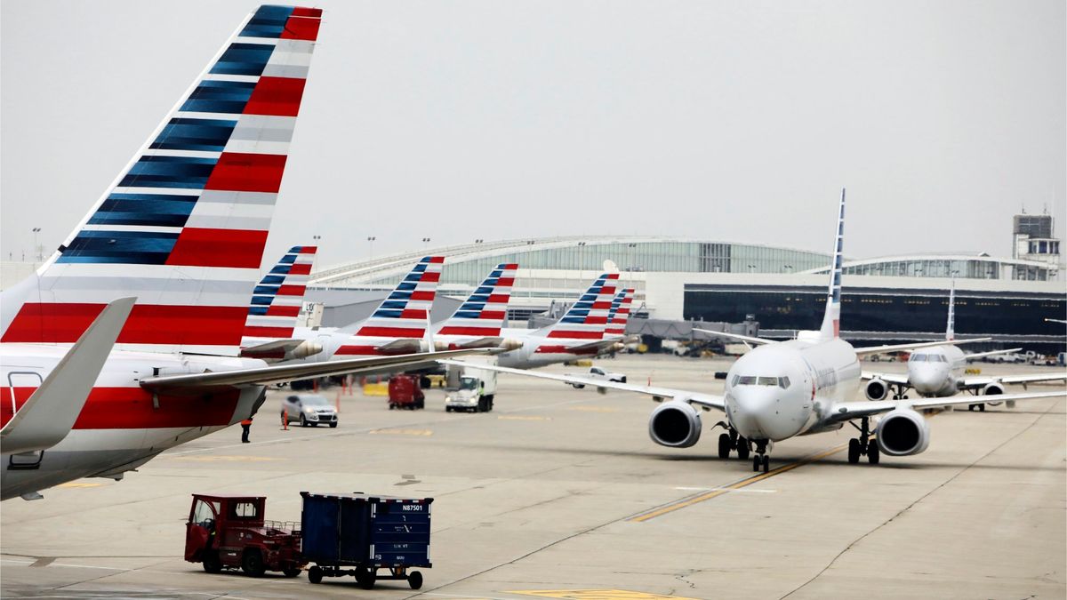 When will American Airlines announce free WiFi?