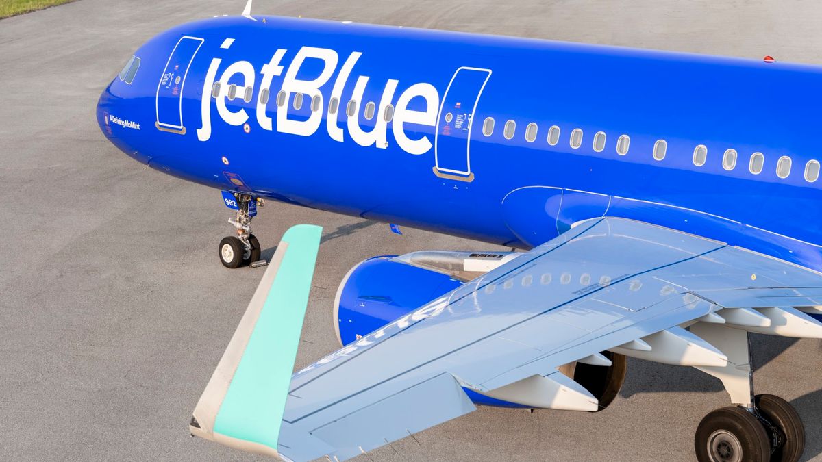 JetBlue names its domestic first-class product BlueFirst
